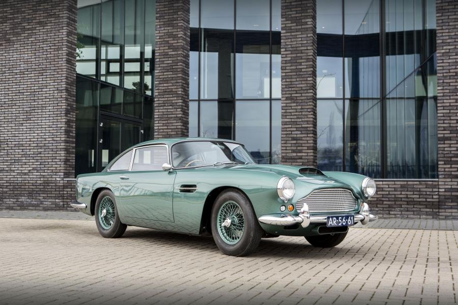  Aston Martin DB4 (Series II) 1960 года  (UK) (фото 9 из 38)